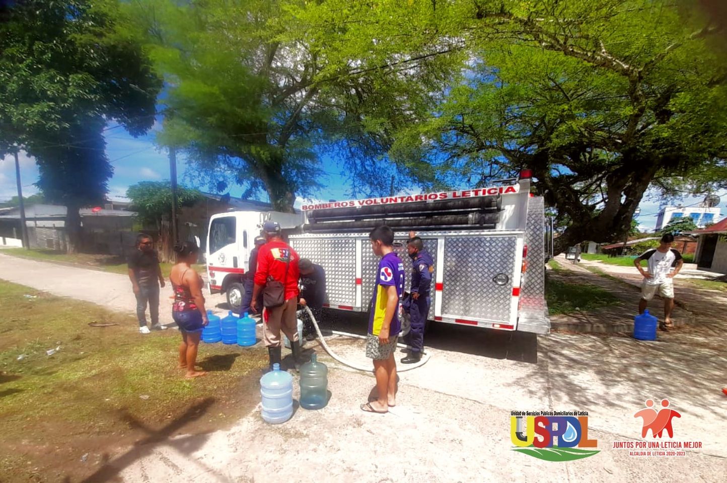 AGUA POTABLE CON BOMBEROS
