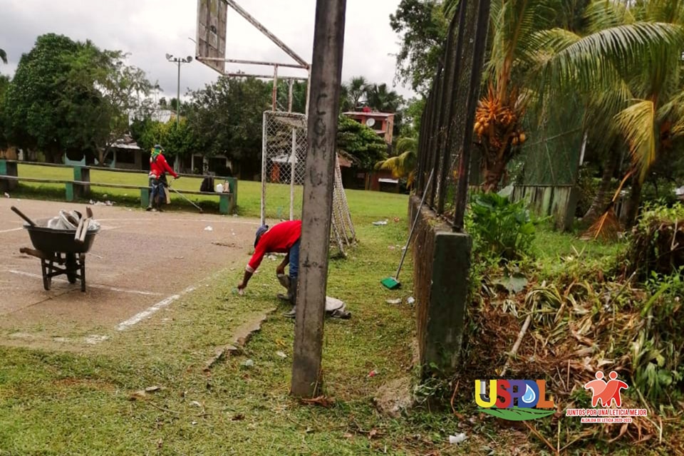MANTENIMIENTO Y LIMPIEZA DE PARQUES Y ESCENARIOS DEPORTIVOS