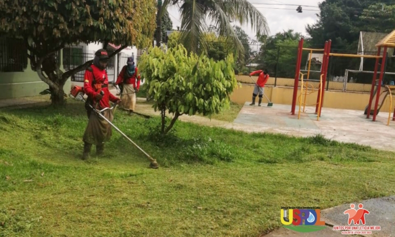 LIMPIEZA Y PODA PARQUE IANE